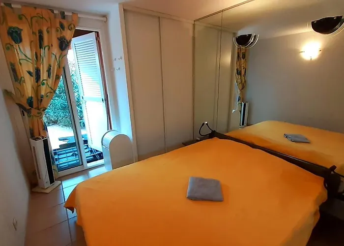 Andalouses Jolie T5 En Duplex Piscine Proche Rochelongue Cap D'agde *